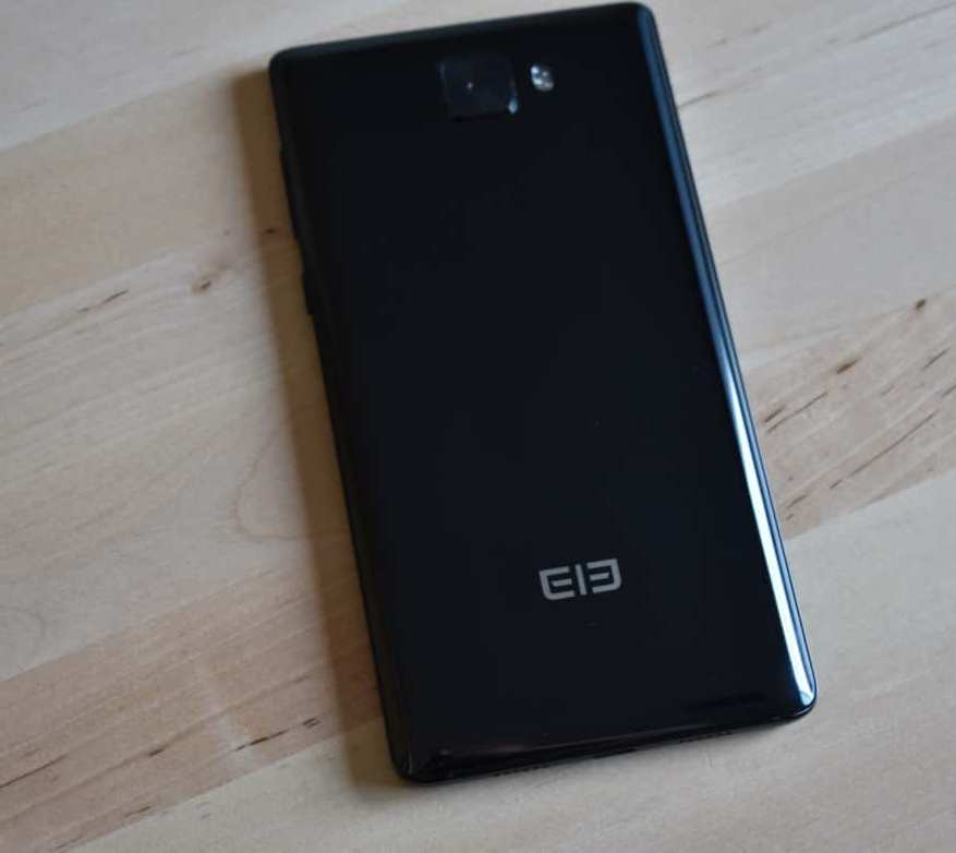 Elephone-S8-arriere