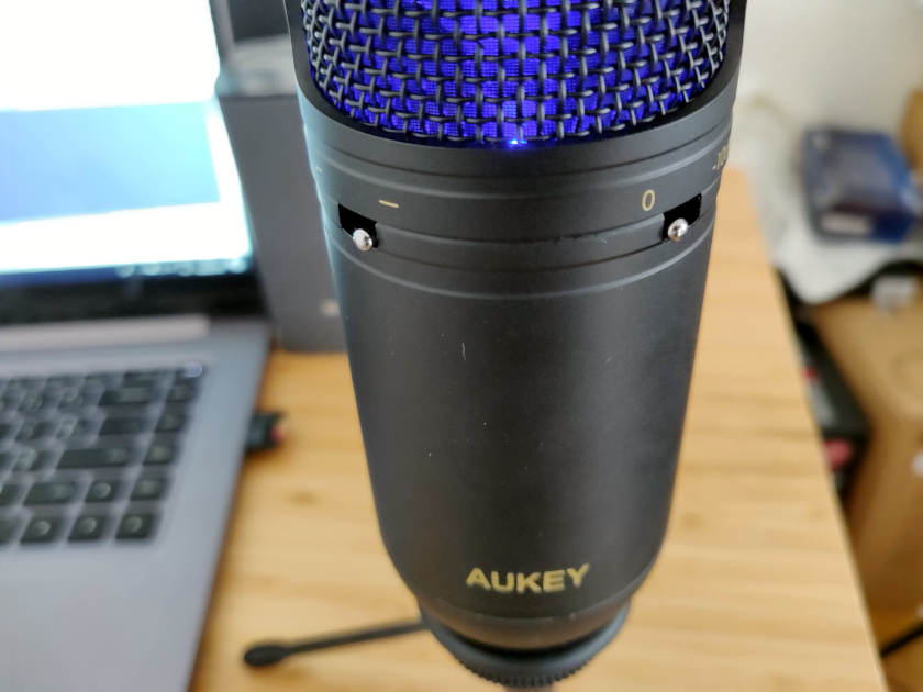 Test microphone Aukey MI-U2 commutateur passe bas et réduction décibel PAD