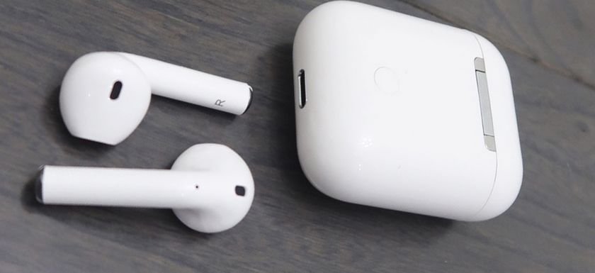 i12-TWS-Airpods-taille