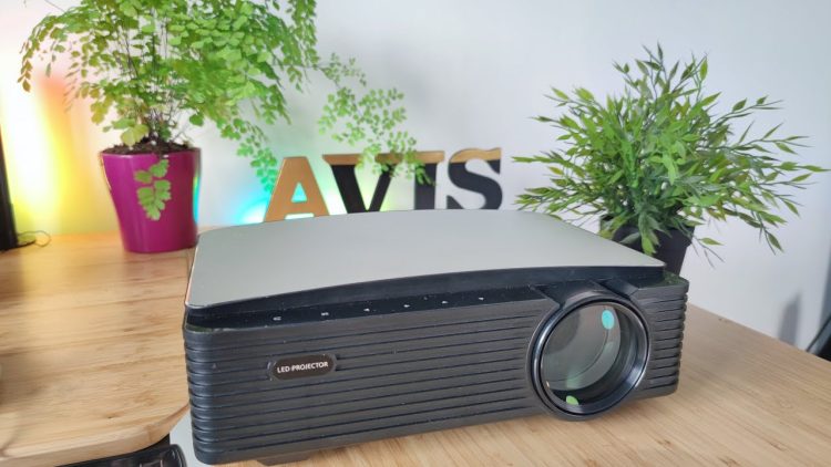 AAO YG650 ❤️ Le meilleur projecteur LCD de 2021